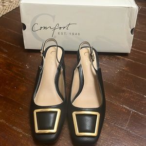 Women Comfort Est.1946 Flats